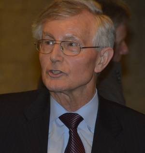 Dr. Werner Eck